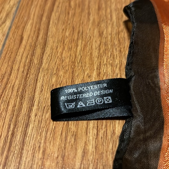 J. Mico Sancho SOUVENIR DE PARIS Vintage Scarf 36x38 - Picture 12 of 12